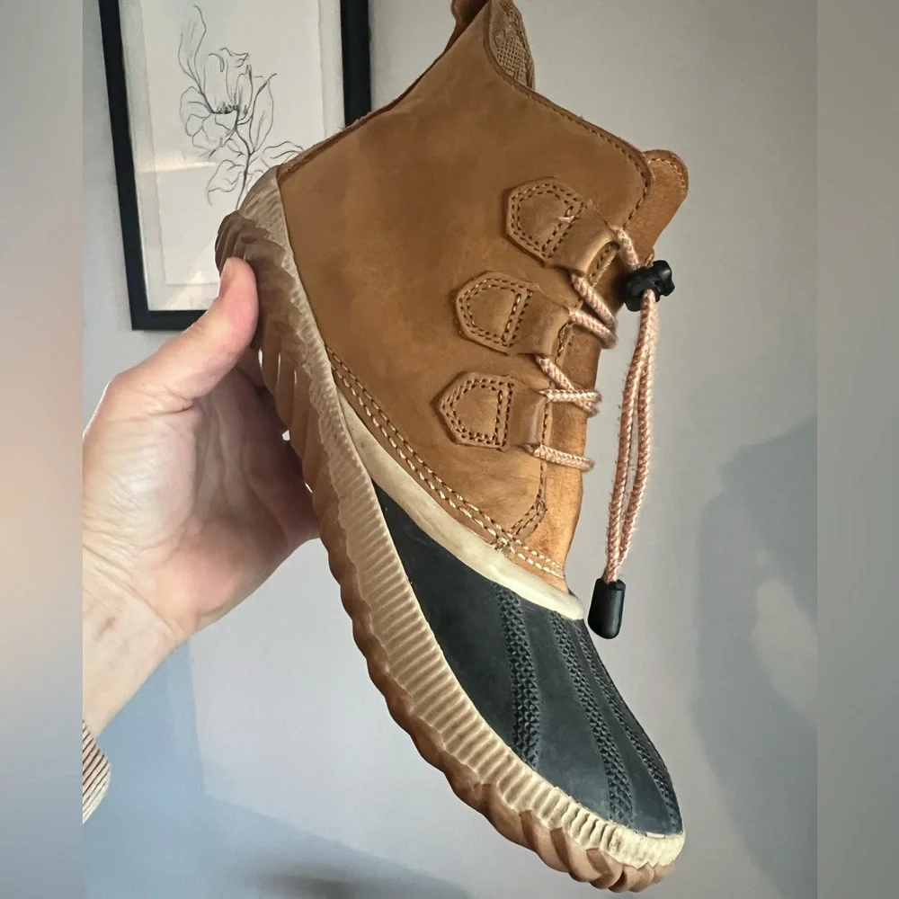 Sorel Out N About Ankle Leather Waterproof Boots shoes Womens Size 7